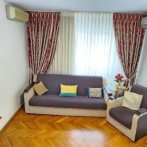 Atlas Romana De Lux Bucarest